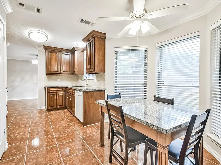10327 Brickyard Ct — Photo 11