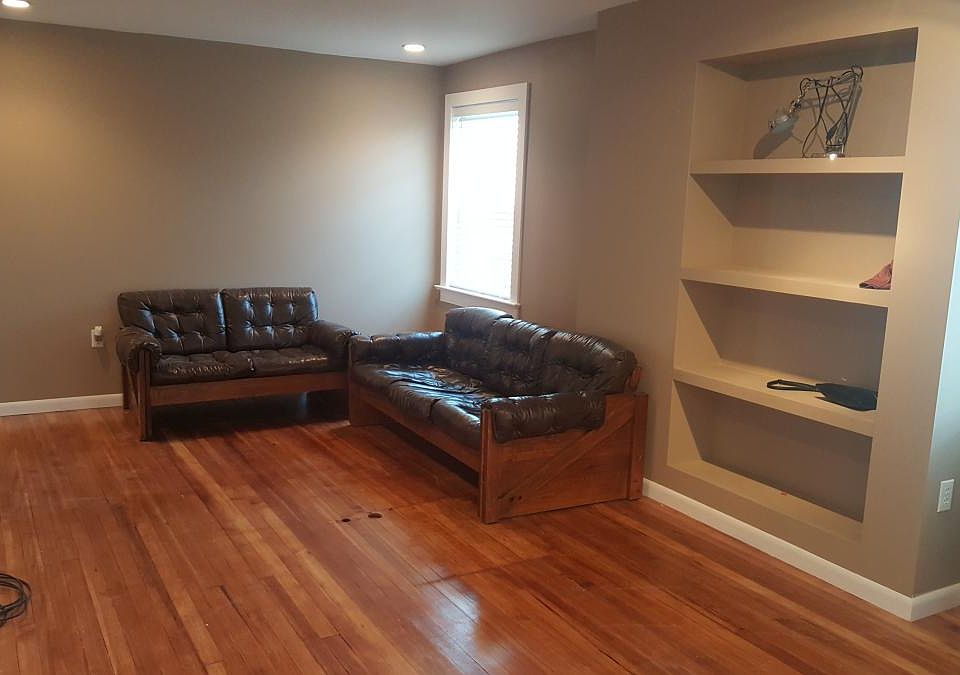 1st image of 839 E Walnut St #A