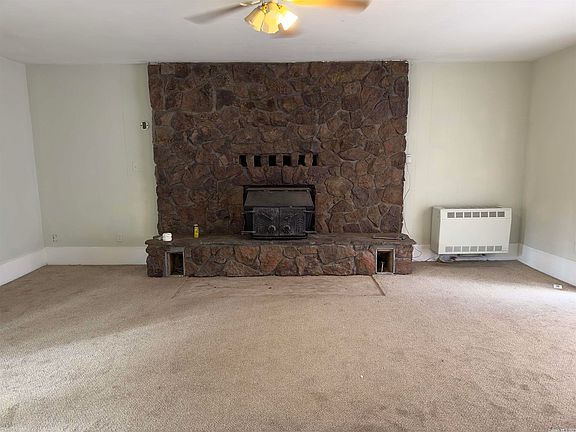 3rd image of 220 Martha St