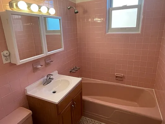 Rented by Rock Realty | media 8