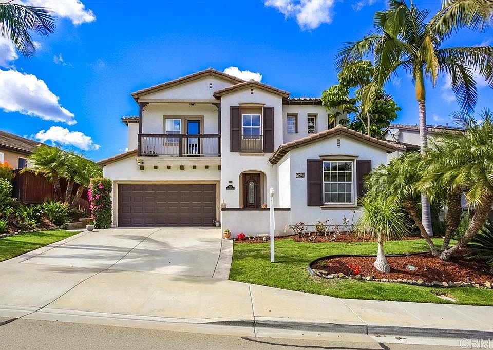 2nd image of 1540 Crescent Pl