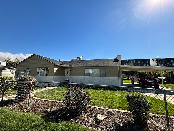 3rd image of 309 E 35th St