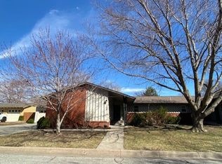126 S Oakwood St, Wichita, KS 67218