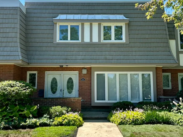 1502 Concorde Cir #1502, Highland Park, IL 60035