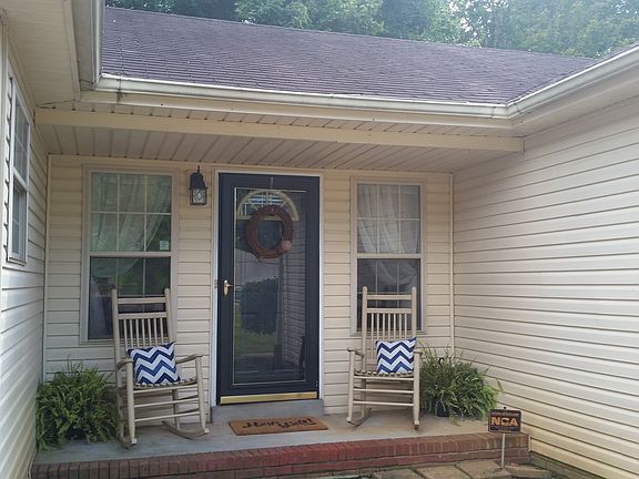 3rd image of 2200 Ladd Dr