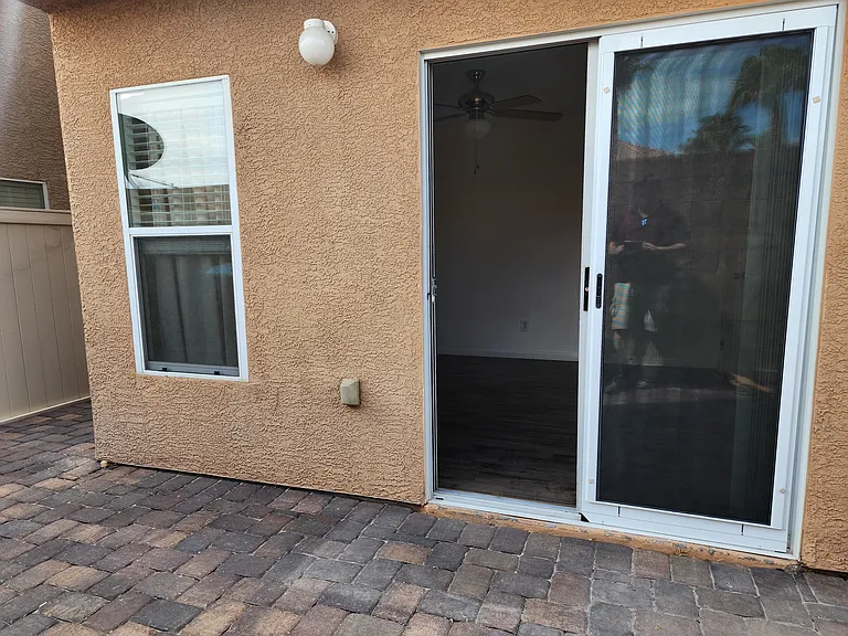 4770 Cortina Rancho St #2 — Photo 42
