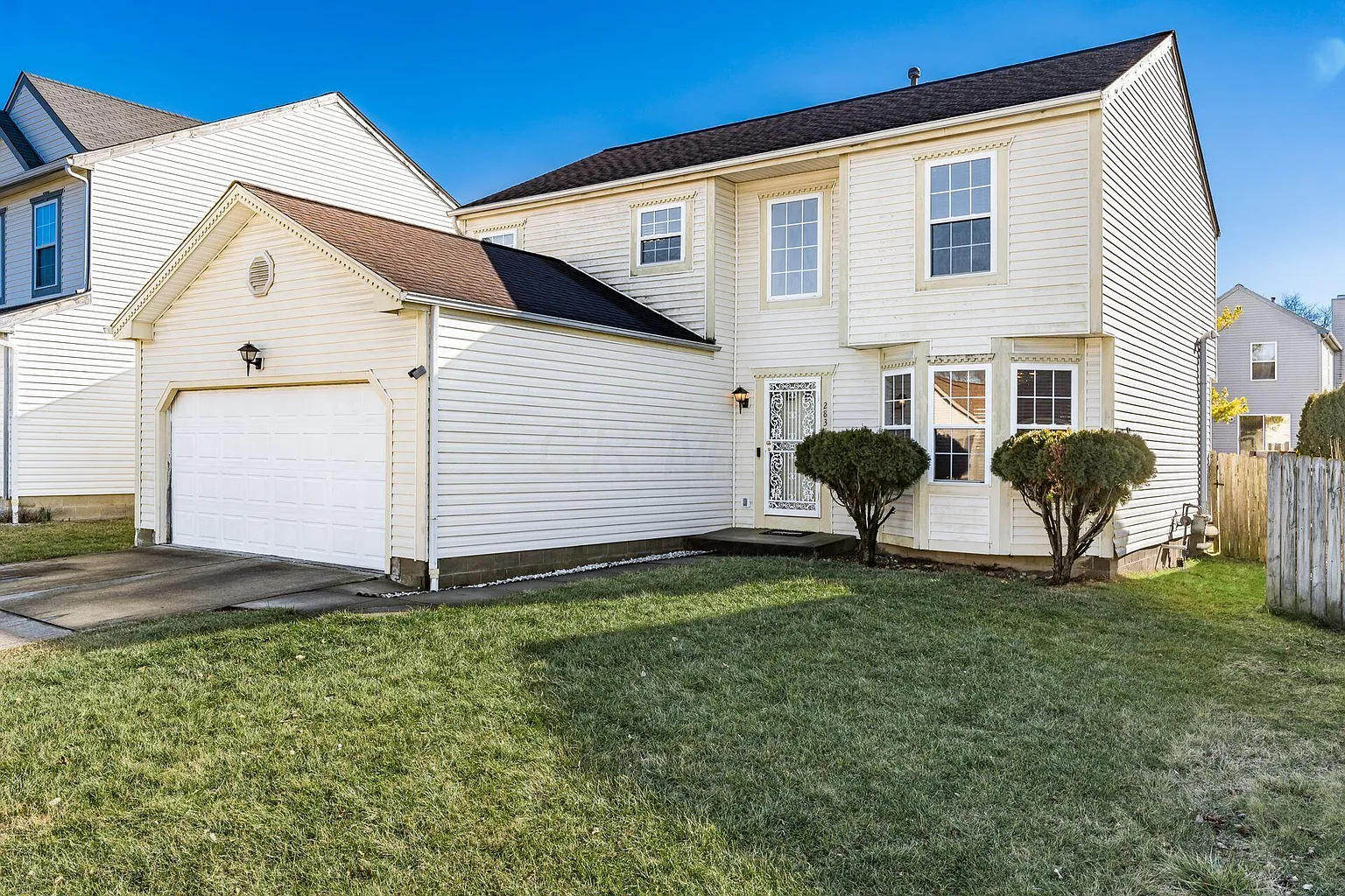 283 Effington Ln photo 1