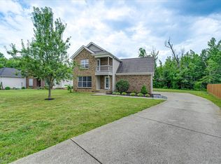 536 Preakness Cir, Pleasant View, TN 37146