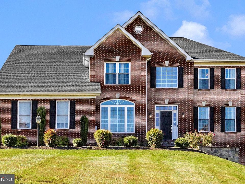 1st image of 3010 Burns Ct