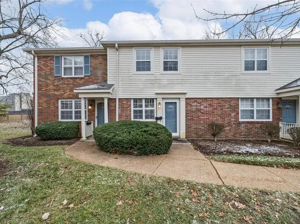 1568 E Swan Cir, Saint Louis, MO 63144