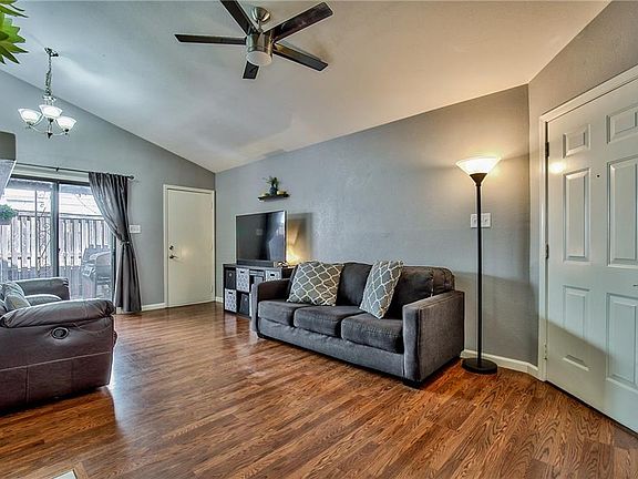 5th image of 2909 Courtland Dr