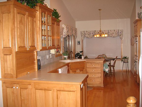 4th image of 2322 128th Ct NE