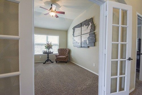 5th image of 4104 Sioux Dr