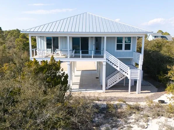 548 W Pine Ave, Eastpoint, FL 32328