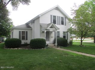 313 Maumee St, Jonesville, MI