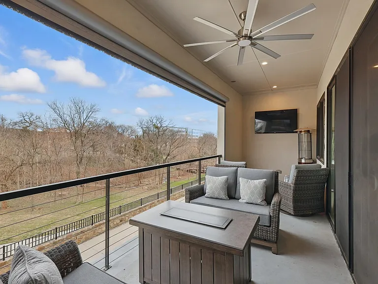 428 Northwood Dr — Photo 5