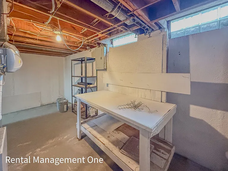 5604 Haymeadow Dr — Photo 33