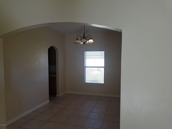 5th image of 11508 Tori Ln