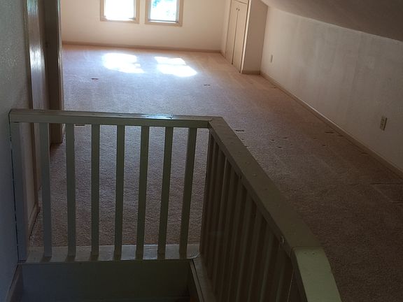  Upper level