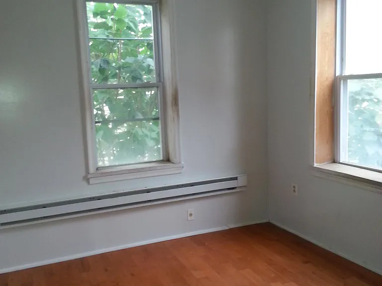 bedroom when empty