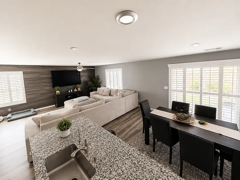 617 El Gusto Ave — Photo 6