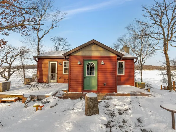17767 Rice Lake Rd, Eden Valley, MN 55329