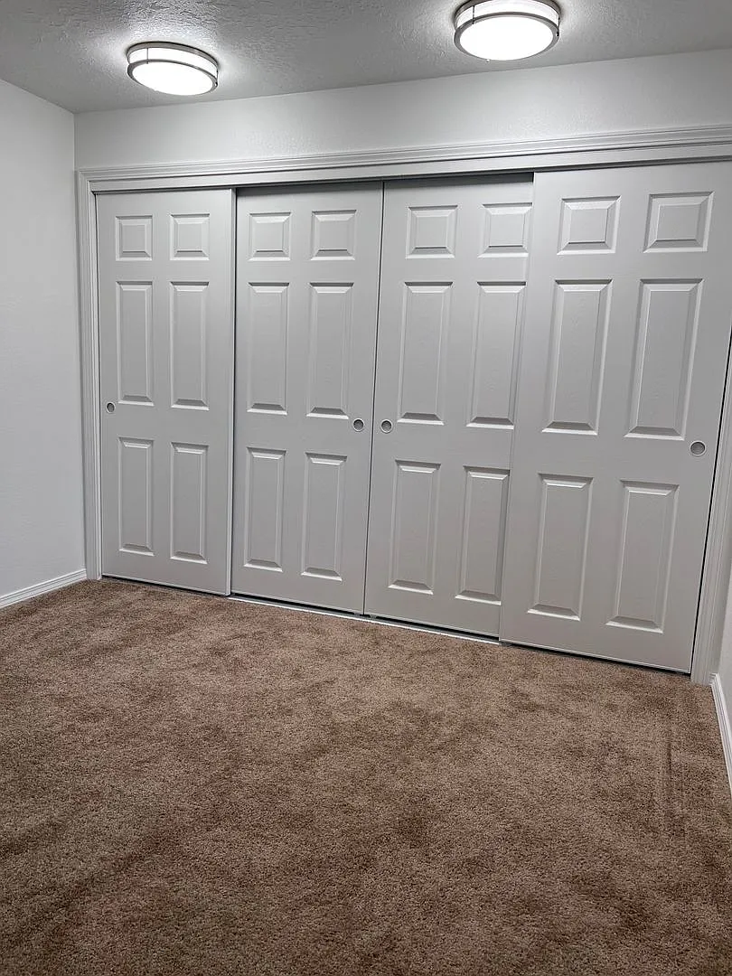 124-Viking Apartments — Photo 4