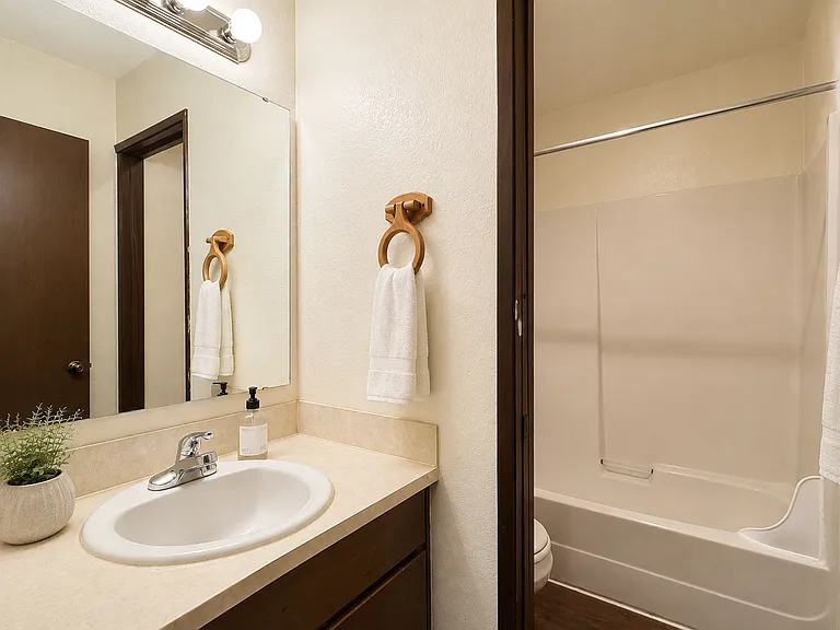 5237 Fauntleroy Way SW #103 — Photo 8