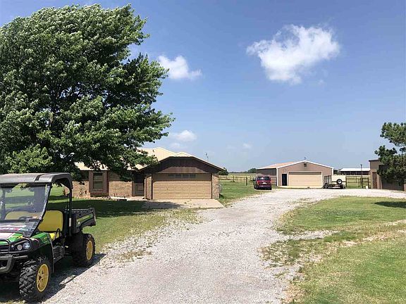 2nd image of 1711 N State Highway 65