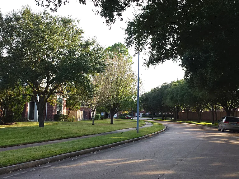 2319 Mill Creek Dr — Photo 27