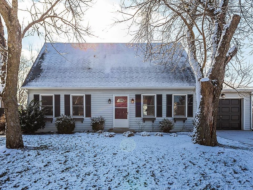 1st image of 529 Scarborough Dr