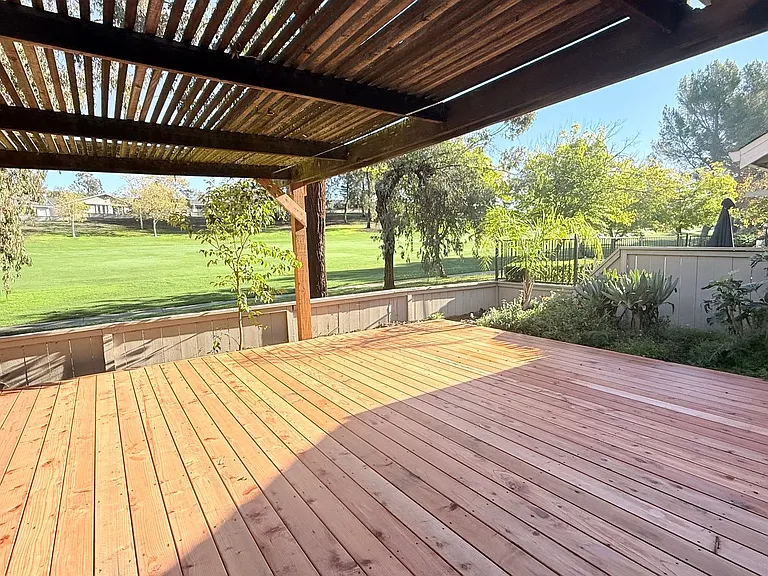 506 Silver Lake Dr — Photo 32