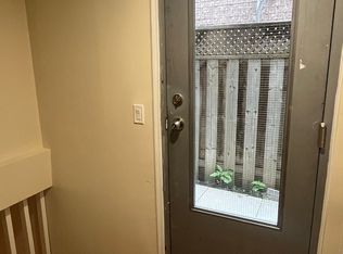 18 Walnut Grove Cres #BASEMENT, Richmond Hill, ON L4S 1Y9