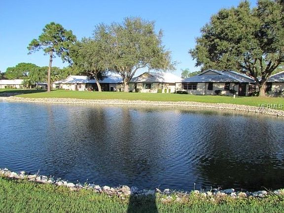 2nd image of 32 Pebble Rock Dr