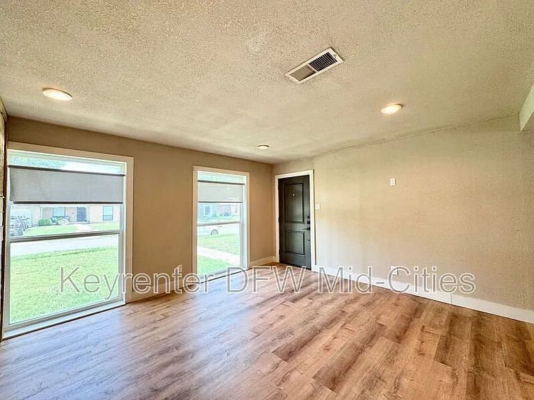 2703 Downing Ave — Photo 3