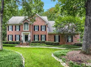 604 Grosvenor Dr, Raleigh, NC 27615