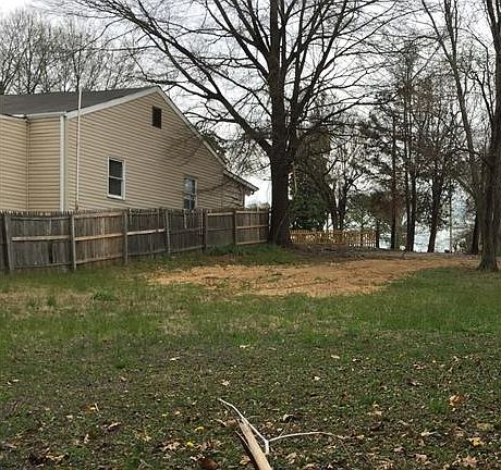 4th image of 10 Echo Ave