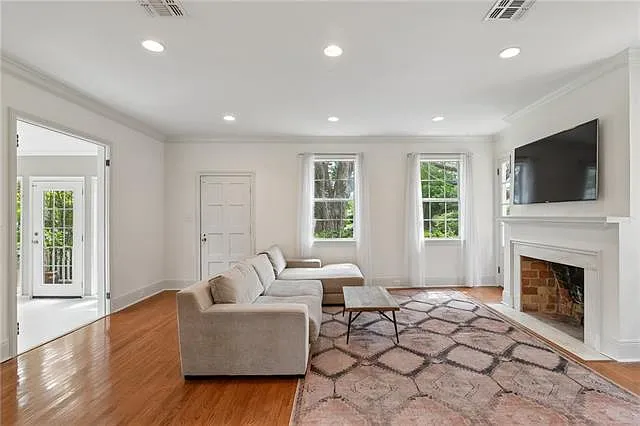 228 Fairway Dr — Photo 5