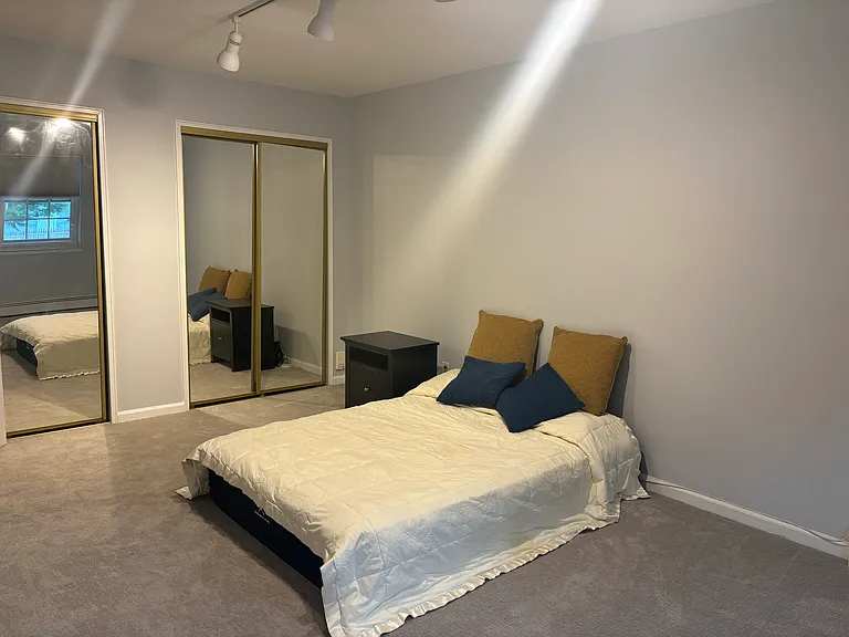 103 Nottingham Rd #H — Photo 4