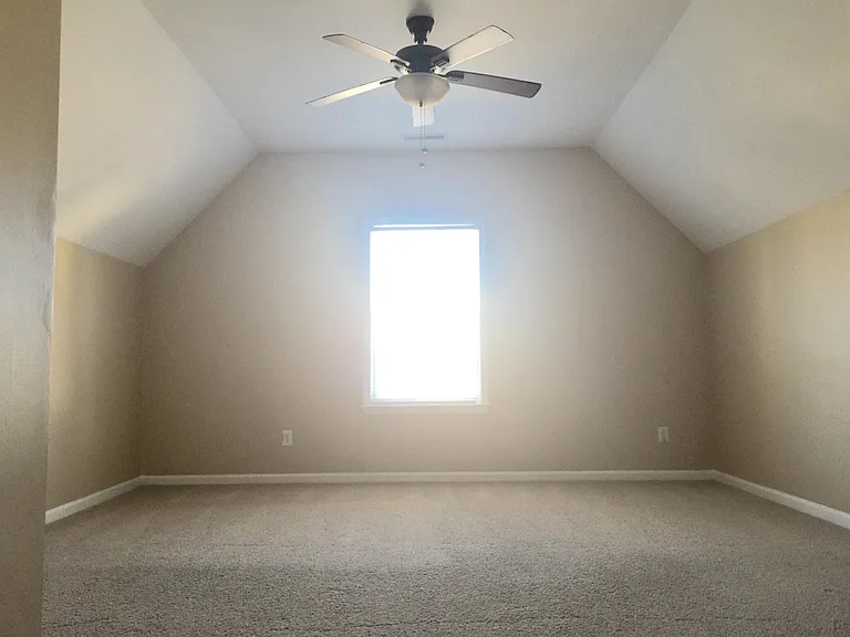 5736 Keowee Way — Photo 10