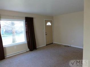 901 Heffron Dr SE, Lowell, MI 49331