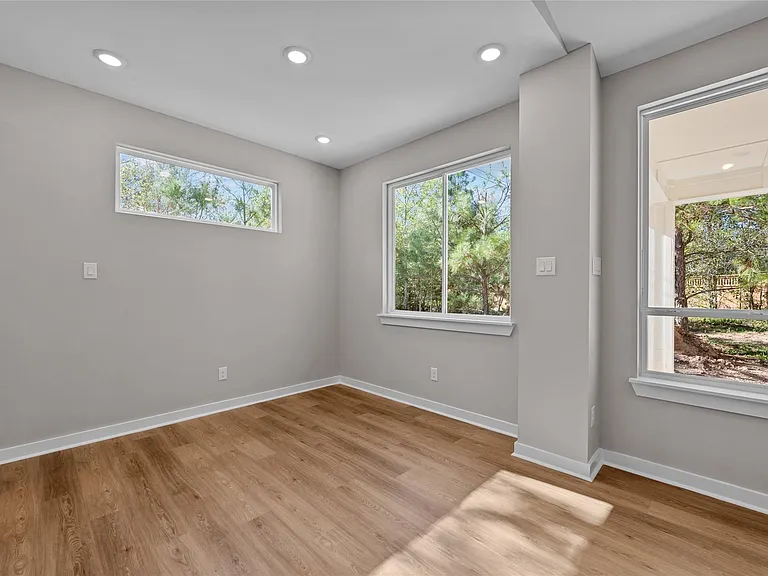 28407 Champion Oaks Dr — Photo 12