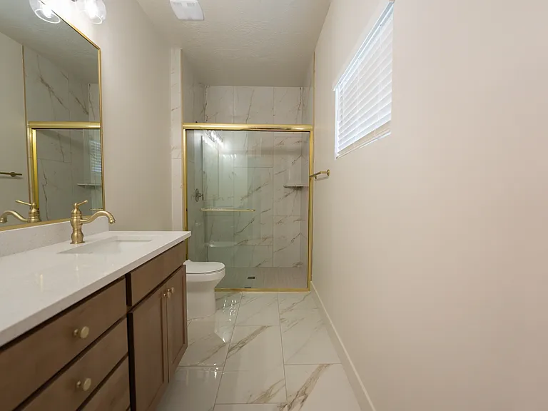 541 W Mesquite Blvd — Photo 21