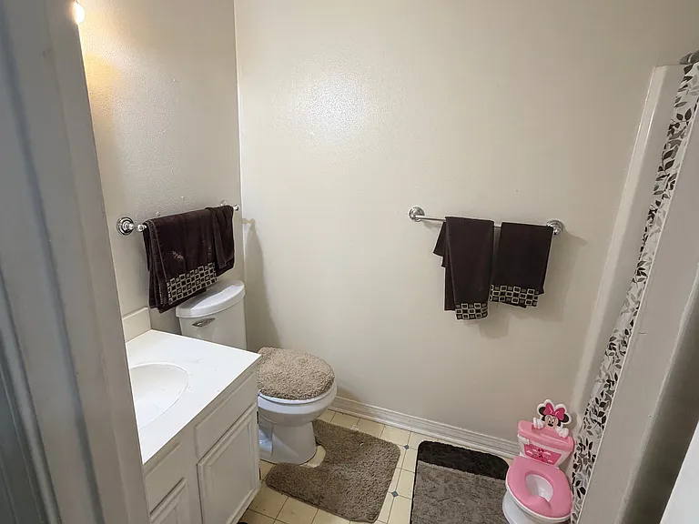 10014 Artesia Dr — Photo 8