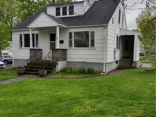 11 Paris Rd, New Hartford, NY 13413