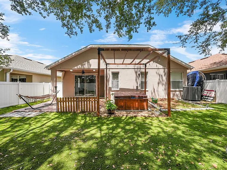 13804 Sigler St — Photo 30
