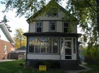 429 Marion Ave, Aurora, IL 60505