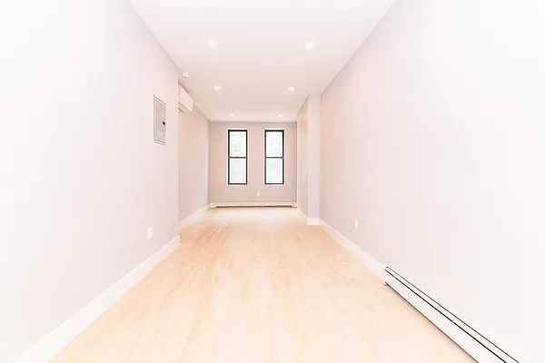 Rented by MySpaceNYC | media 18