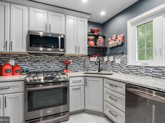 4th image of 14826 Maidstone Ct
