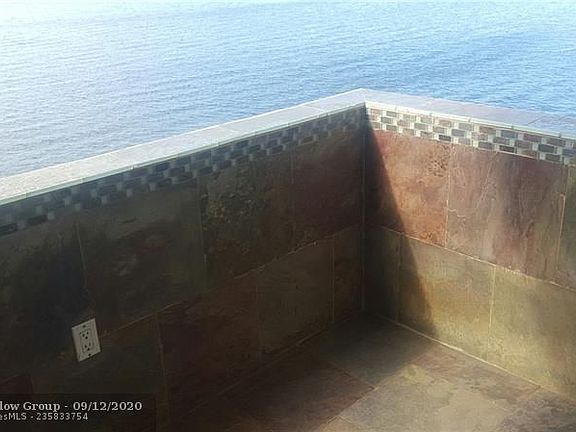 2nd image of 1175 Miami Gardens Dr #305